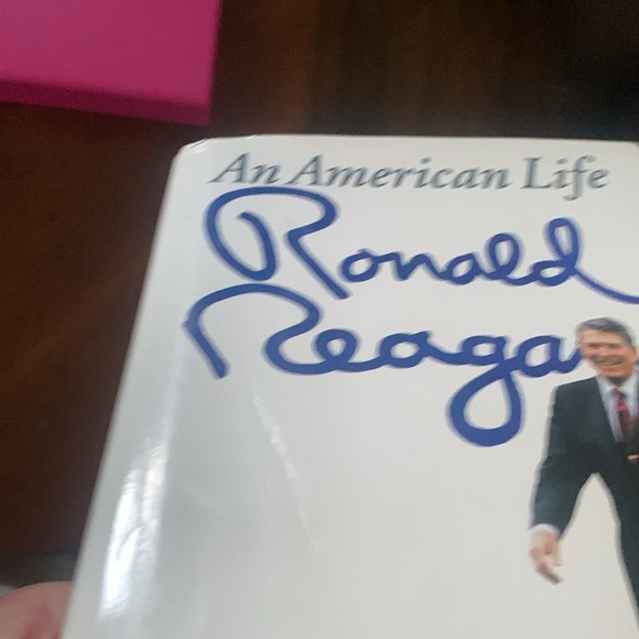 Ronald Reagan An American Life Hardcover Book Autobiography - Picture 14 of 16